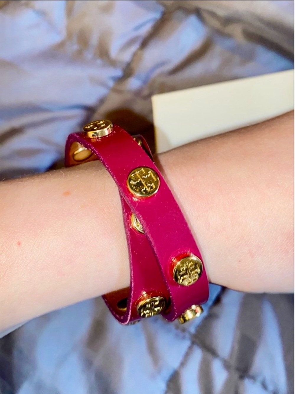 Tory Burch Miller line double-wrap leather logo stud bracelet - like new - Picture 4 of 6